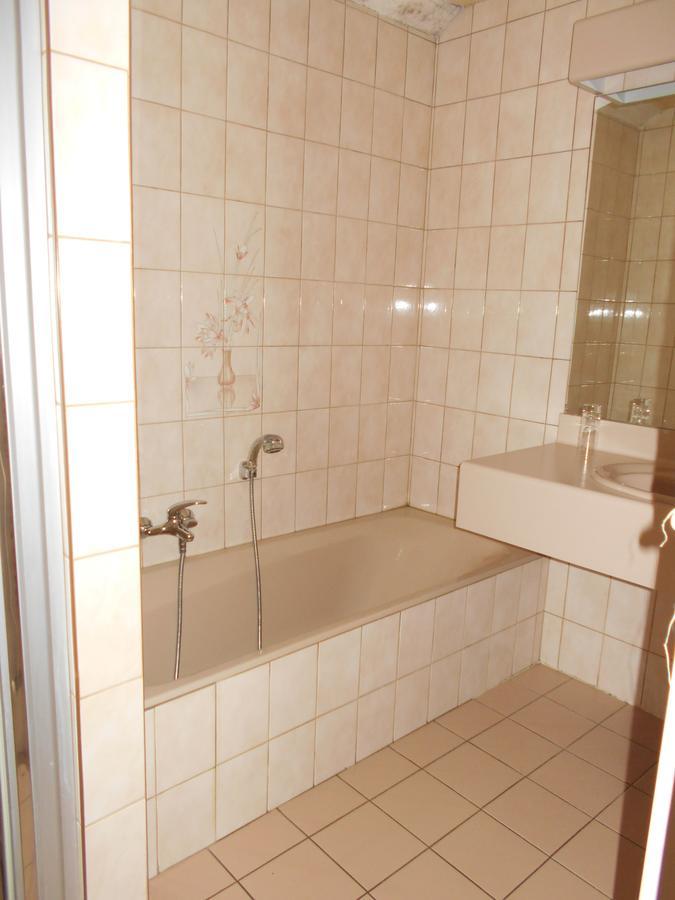 Hotel Du Jura Audincourt Eksteriør billede
